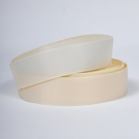 Лента репсовая 2,5см*25y кремовый