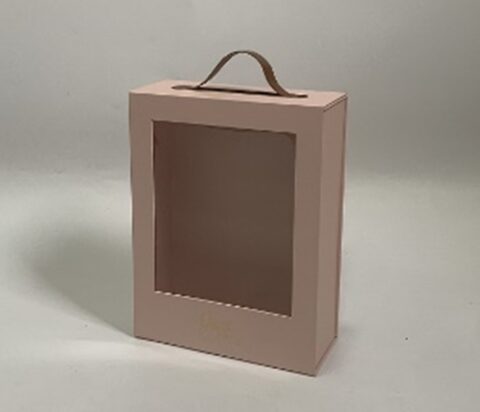 Коробка подарочная с окном 