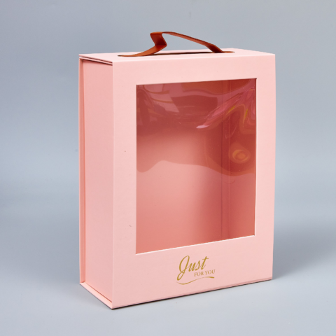 Коробка подарочная с окном 