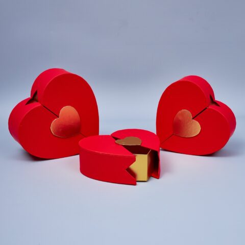 Набор коробок с золотой вставкой 