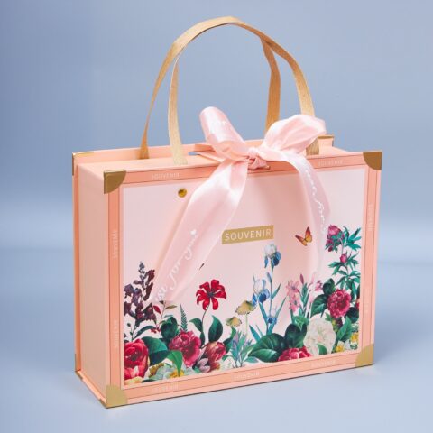 Коробка подарочная 