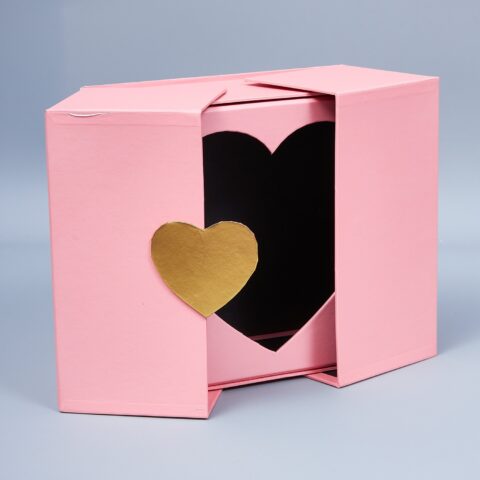 Набор коробок с золотой вставкой 