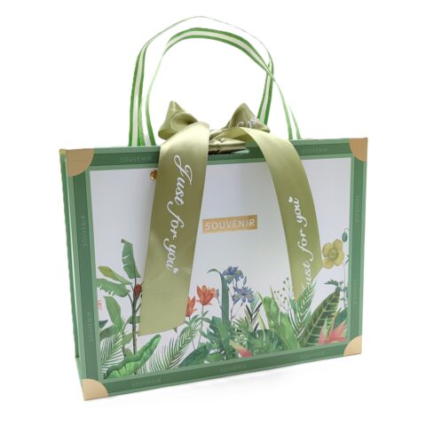 Коробка подарочная 