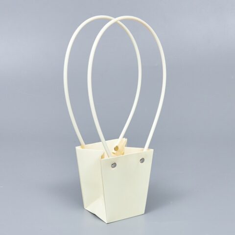 Картонный пакет с ручками, 9*6,5*10см, кремовый