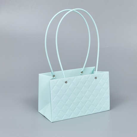 Картонный пакет с ручками 