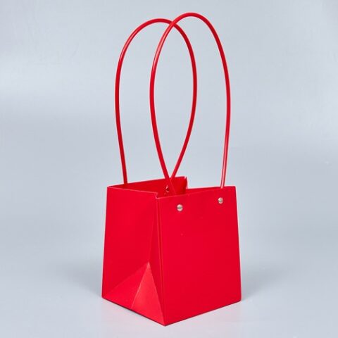 Картонный пакет с ручками, 13*12*15см, красный